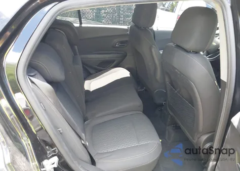 2021 Chevrolet Trax Fwd Ls z USA, uszkodzony, nr VIN KL7CJKSB5MB319406